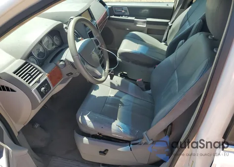 2008 Chrysler Town & Country Touring из США, поврежденный, VIN 2A8HR54P78R737106